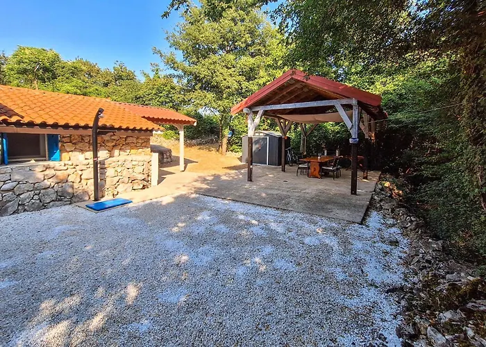 Awesome In With Kitchen 펜션 *