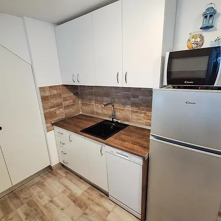 Nyaraló Awesome In With Kitchen *