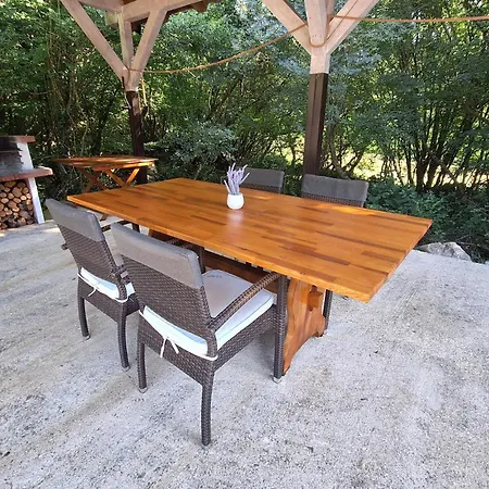 度假居 Awesome In With Kitchen 里斯卡