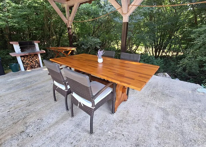 Dom wakacyjny Awesome In With Kitchen Risika